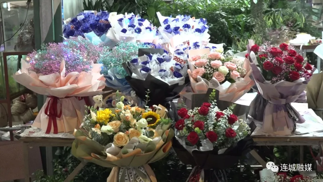 连城：七夕鲜花俏销 线上销售火爆