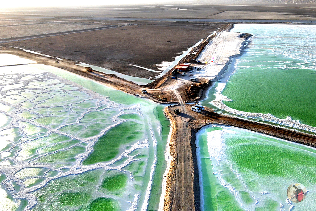 青甘环线自驾游系列︱万物造化，湖沼有盐，绝美的“天空之镜”