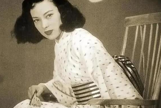 女汉奸被判处死刑，行刑前亮出真实身份后无罪