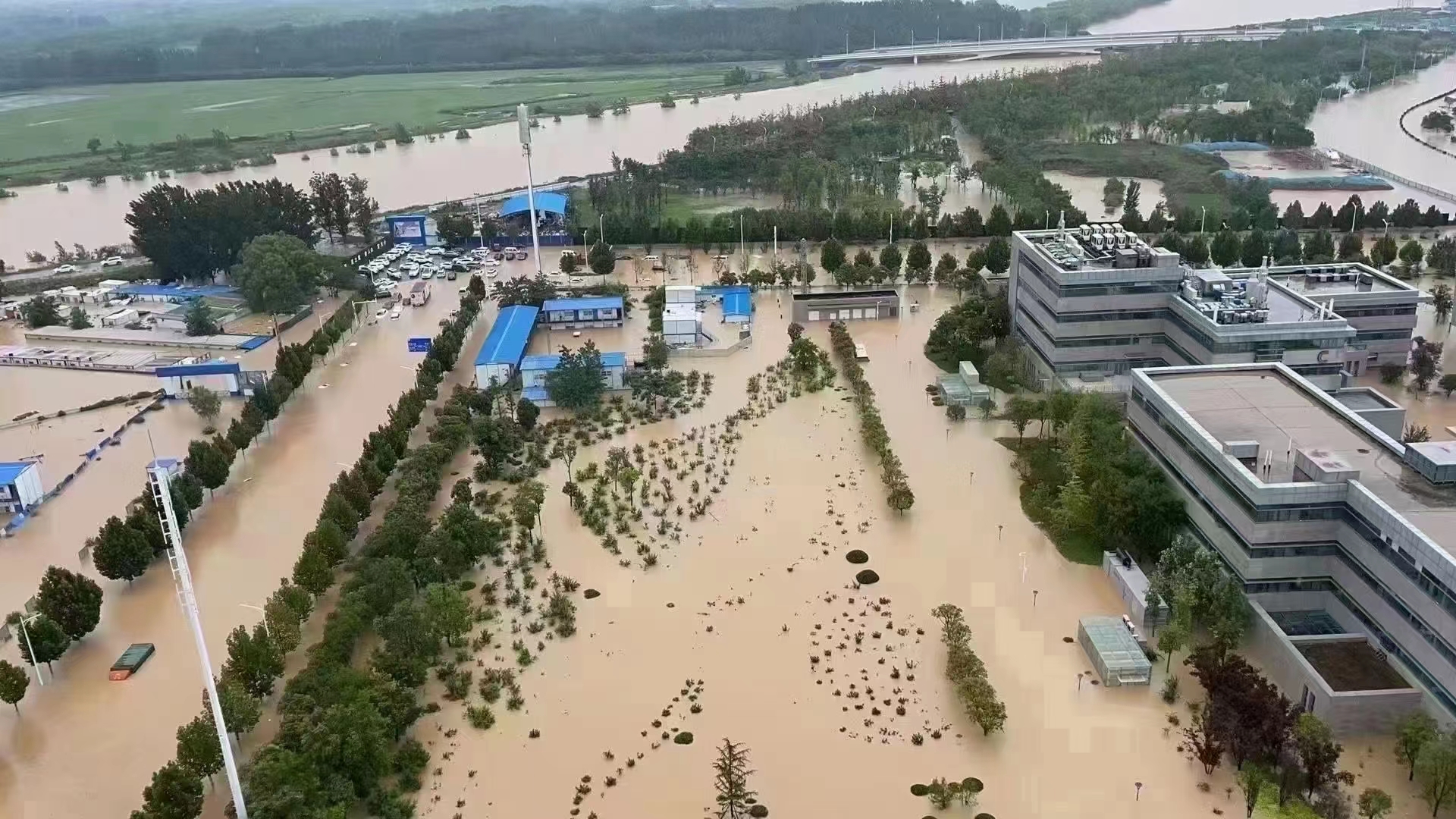 风雨同舟 共克时艰，河南国威酒业捐赠50000元助力郑州抗洪救灾