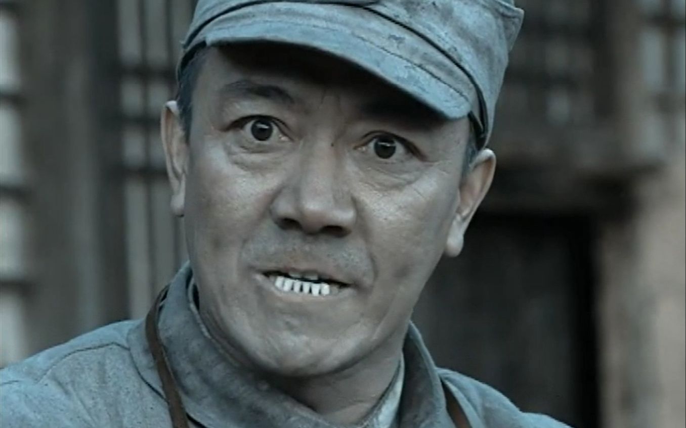 李幼斌再扮“李云龙”，却模样大变：体面老去