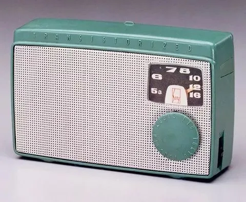 芯片简史：六场产业战争定江山