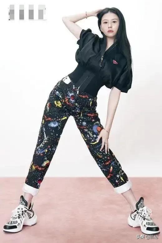 邱淑贞女儿再度登封，成熟与俏皮无缝衔接，这颜值太可了