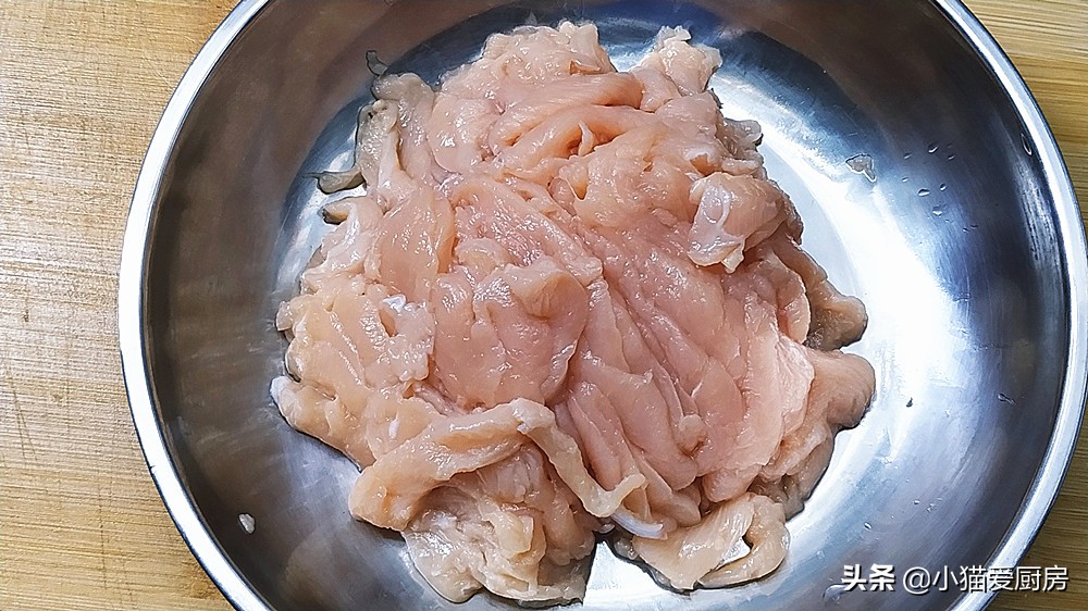 图片[4]-小猫用鸡脯肉做出酸菜鱼的味道 满满一盆 最后连汤汁都没剩下-起舞食谱网