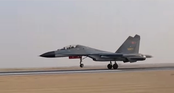 好武器要多造！拦截美军战略轰炸机B-1B的歼11-