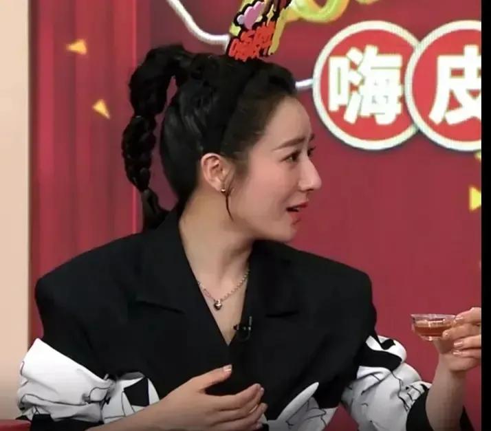 套路|撒贝宁花式套路薇娅 直播一本正经跟弹幕互动薇娅懵了