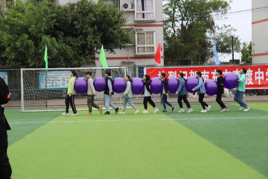 四川民生资讯 南充市李渡中学:匠心“筑”青春,释放同心协力的奋进光芒;趣味“心”运动,绽放拼搏进取的学子风采