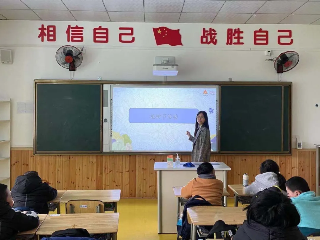 绿色的希望在校园萌芽——四川天府特校开展爱绿护绿行动