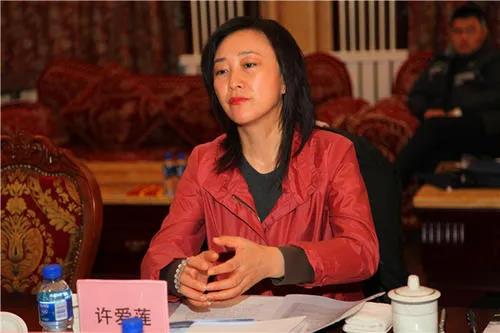 女市长打30万两支的美容针，打完第一针后，得知自己正在被调查，第二针不打了