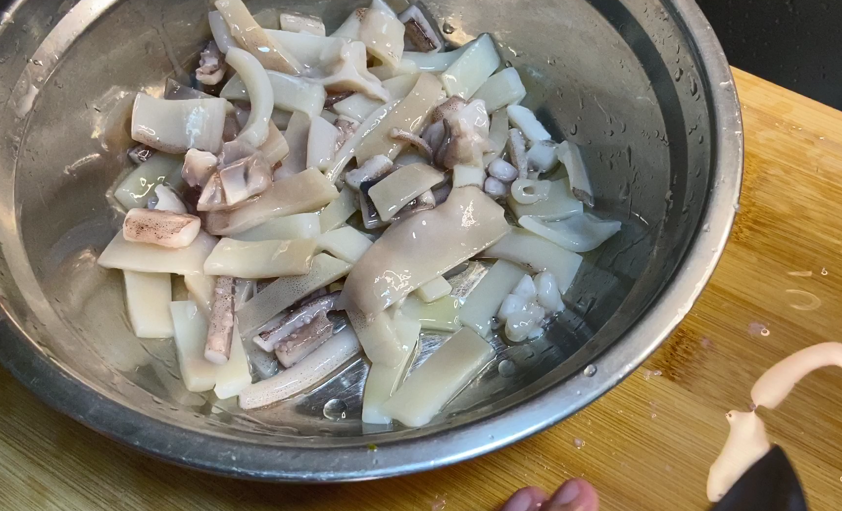 The restaurant owner taught me to stir-fry squid to make it the best