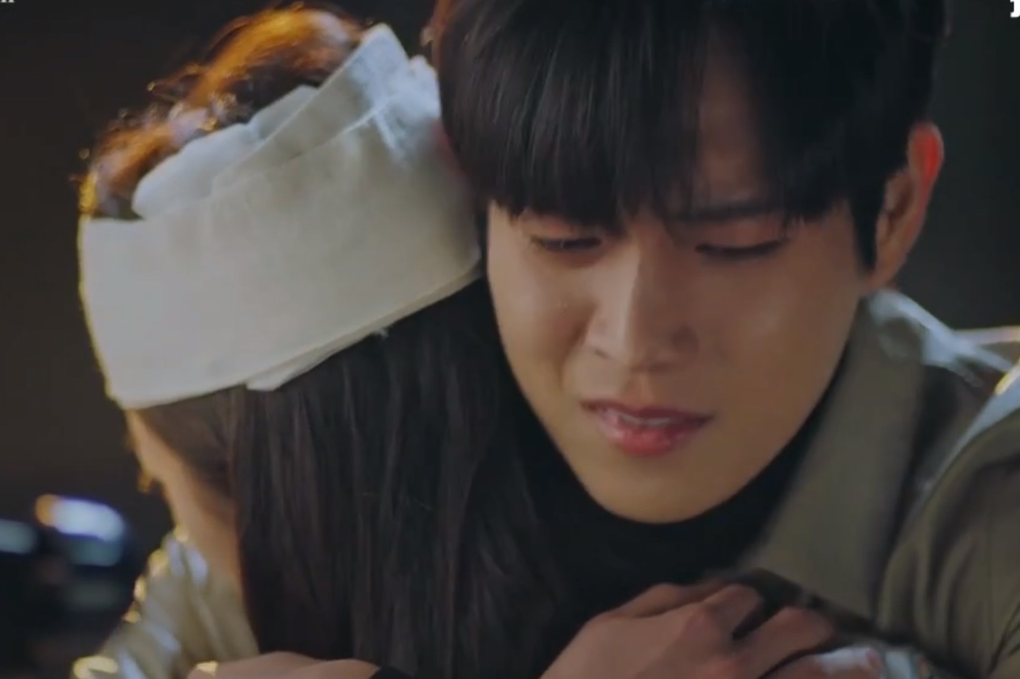 " attic " high-energy came! 3 female advocate strike back together week of Dan Tai, beautiful lotus is returned to with him identity