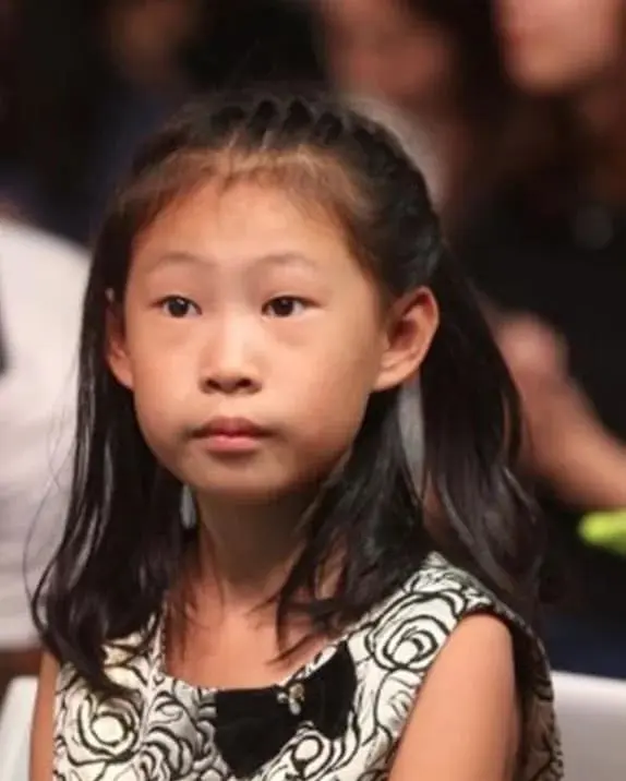 小沈阳女儿“整容式”长开，学跳女团舞超有范，承诺不割双眼皮