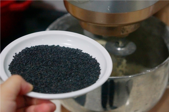 汉堡好吃又营养，食材自己搭配，小孩子喜欢吃得停不下嘴