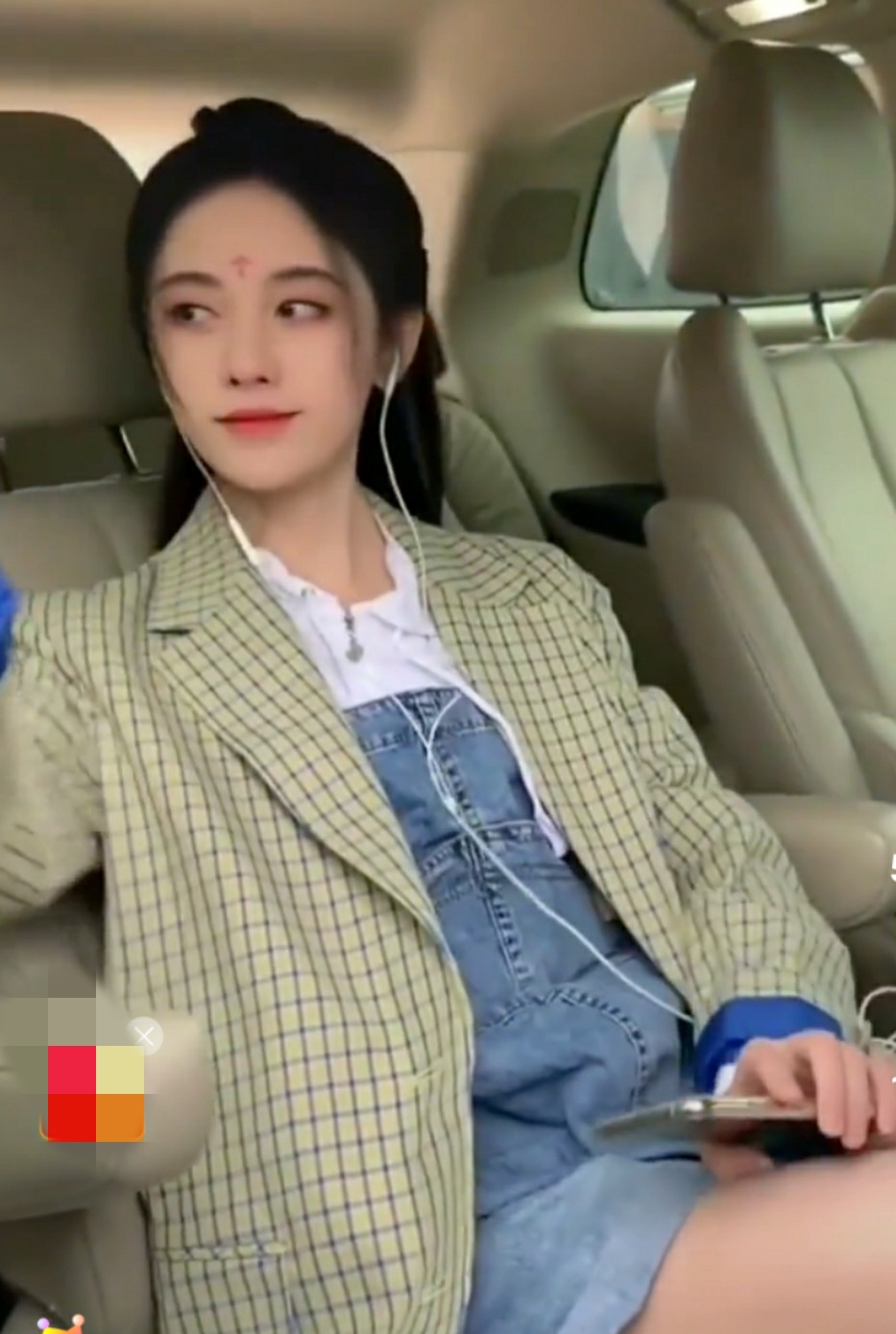 路透鞠婧祎生图，无美颜无滤镜，难怪被叫做四