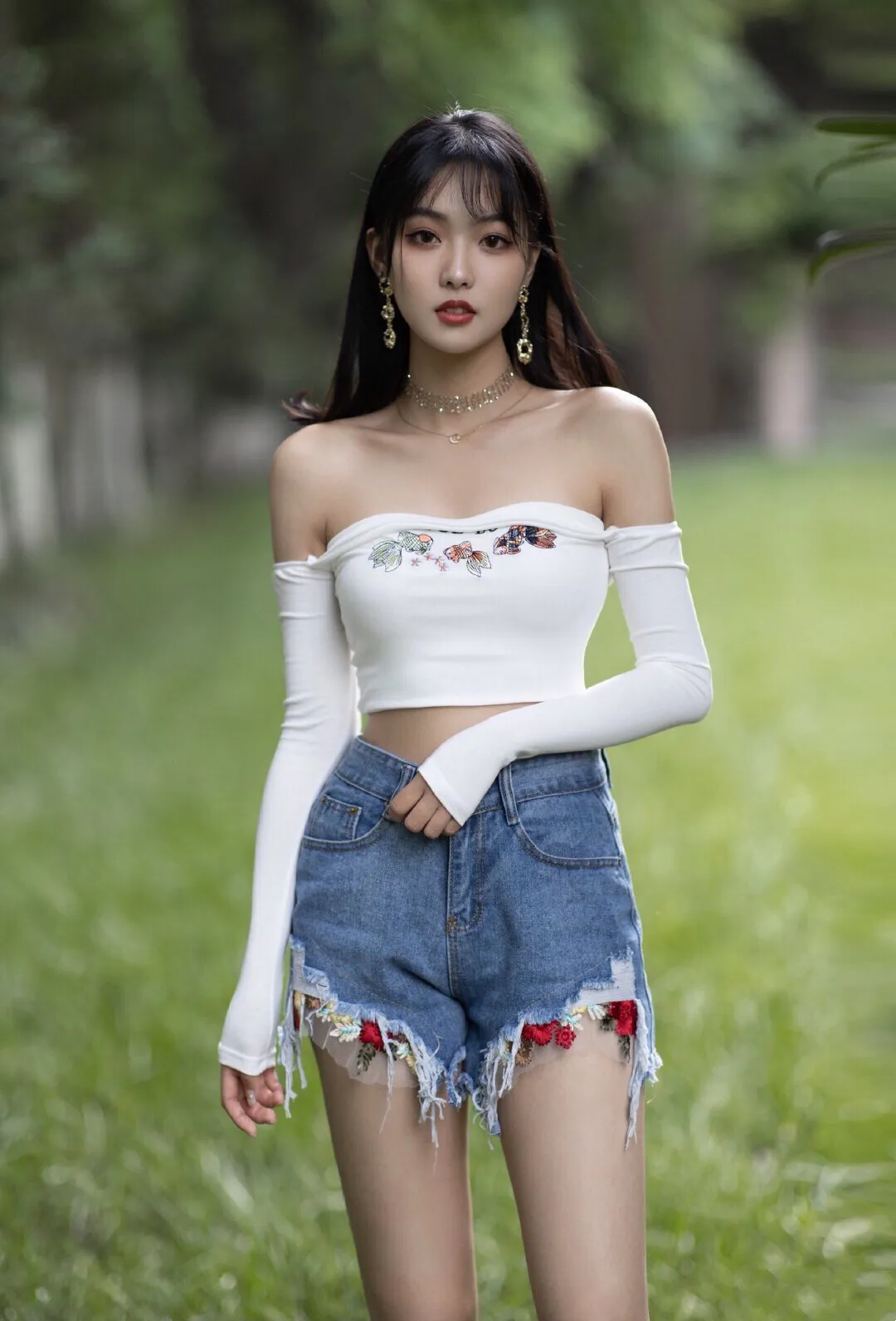 夏天真的好热,可老公叫我不要这么穿