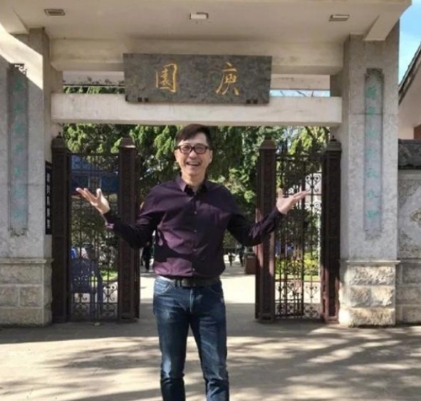60岁庾澄庆血流不止，连夜送往医院，曾为伊能静与张宇反目成仇