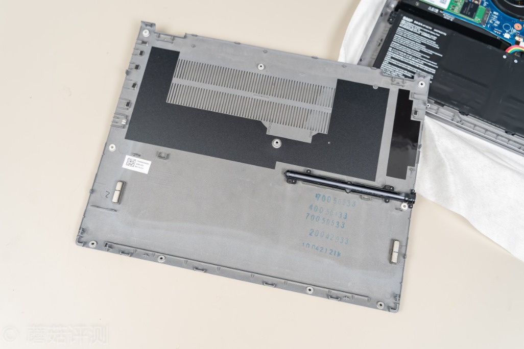 极致轻薄，自由翻转，细节出众、宏碁蜂鸟Spin 5百变2K轻薄本评测