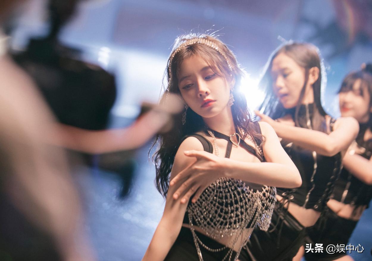 Feng Timo's new sing and dance songs are online, and the new songs are ...