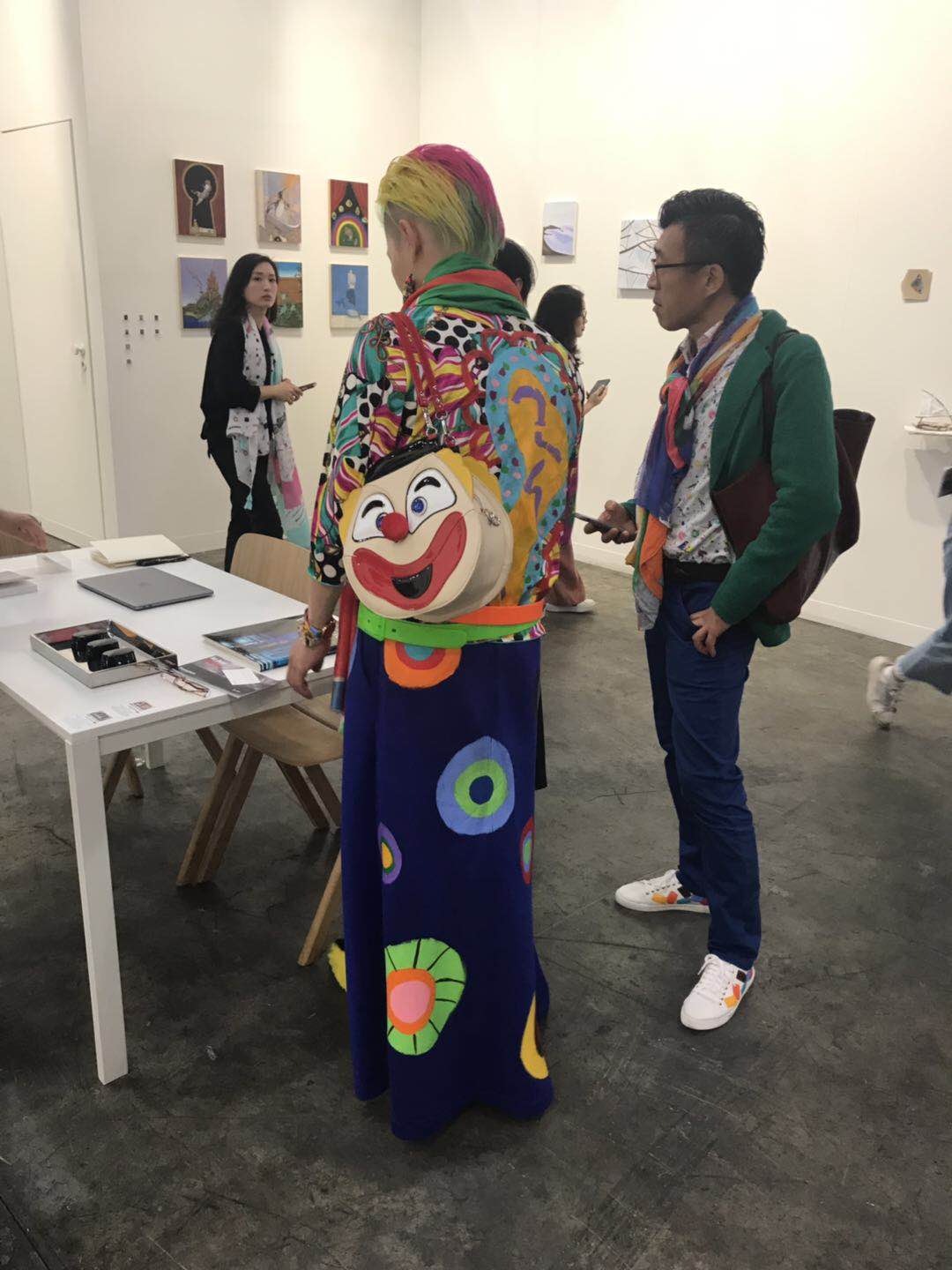 100张香港巴塞尔艺术展高清图，不用跑断腿，看这就够了