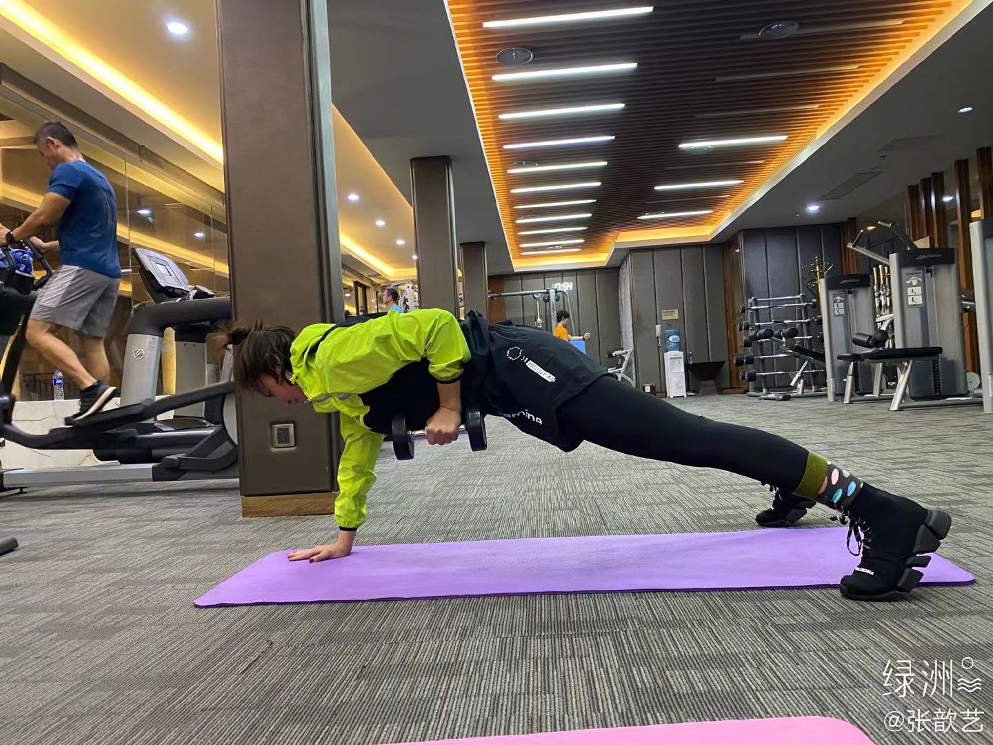 张歆艺状态被热议？减肥背后尽是心酸和不易，