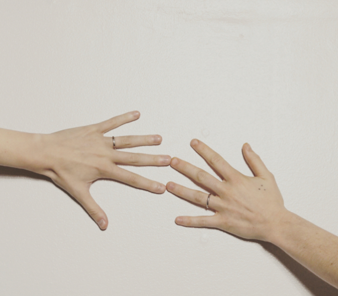 官宣离婚！恩爱终于装不下去了？