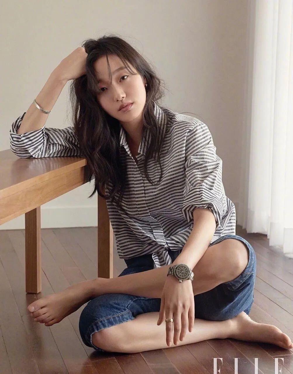 金高银素颜出镜，谁说配不上他？