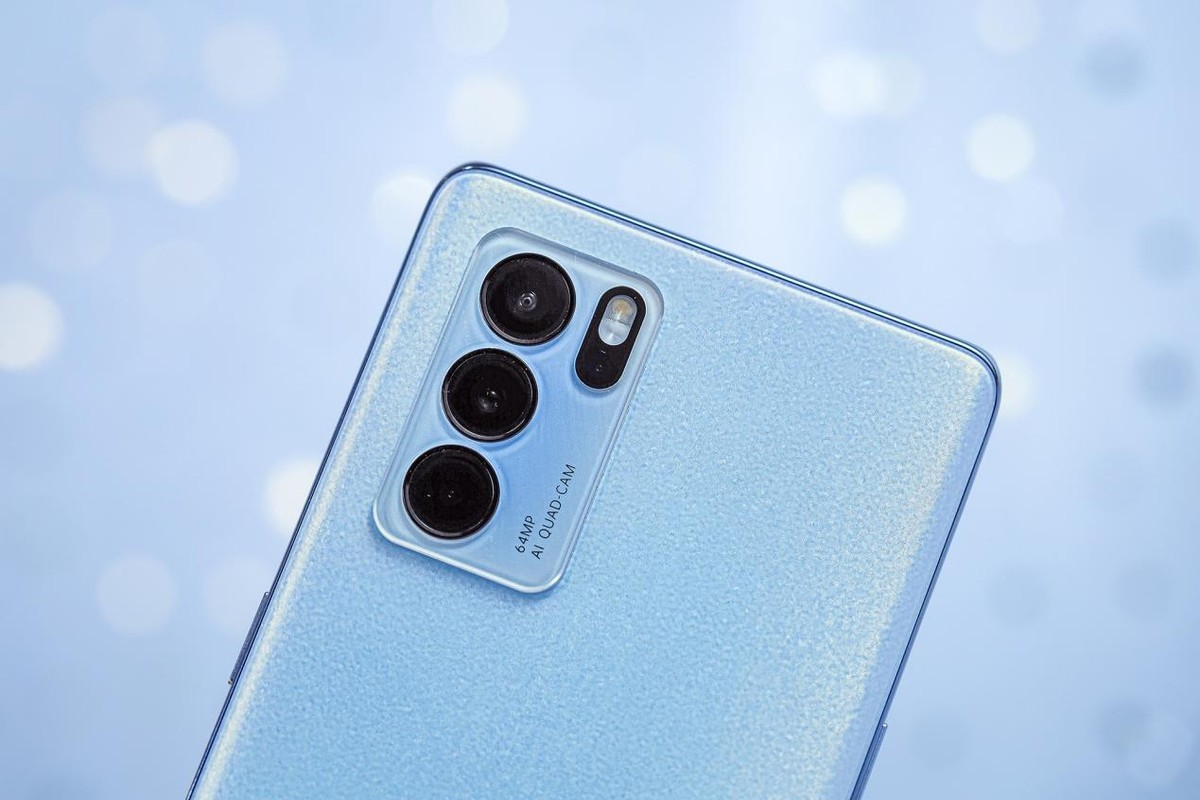 上手OPPO Reno6不小心种草，想不到游戏体验这么好，后悔没早买