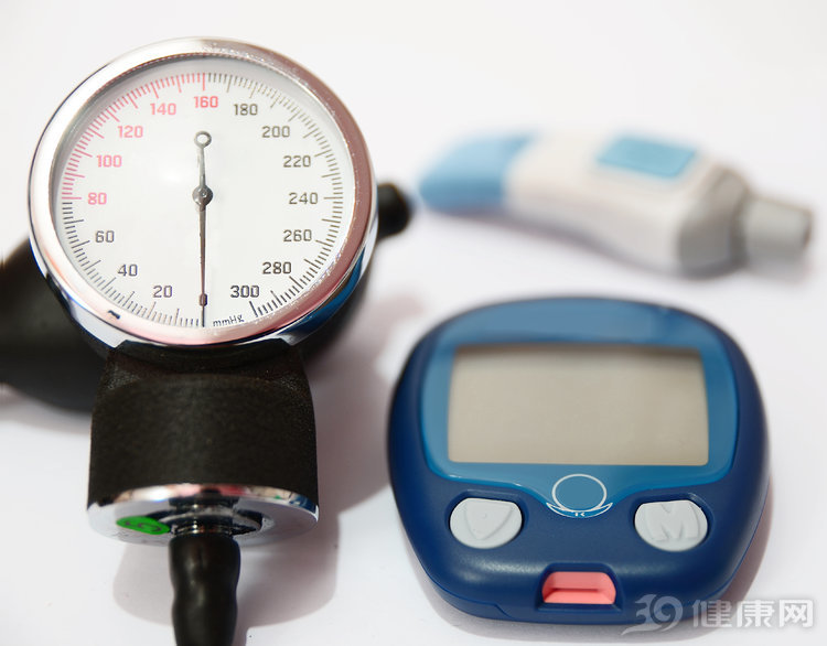 高血压压差大，该如何控制？用上3个方法，及时止损