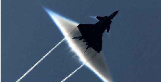 央视曝歼10“威猛兄弟”，或是隐身魔改歼10D，具