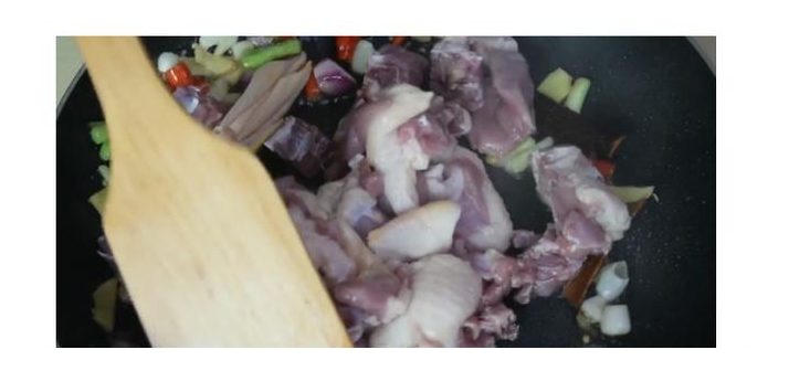 大厨教你做啤酒鸭，下酒又下饭，你学会了吗？