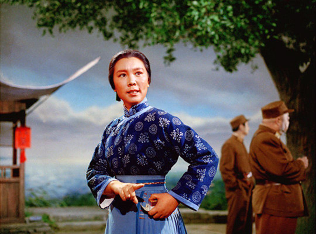 《红灯记》《沙家浜》样板戏影响大，并不是因