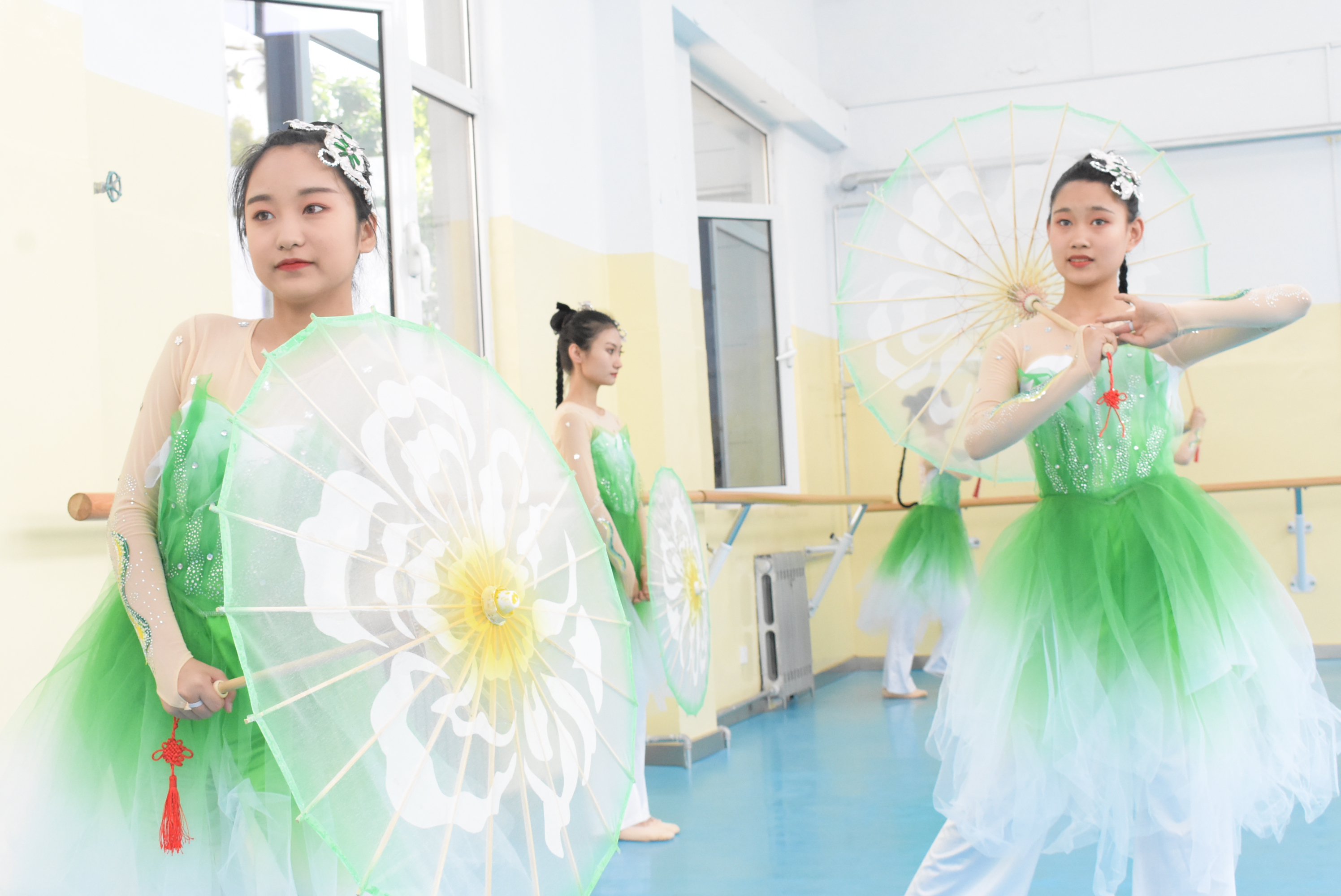 妙曼舞姿经典再现！运城艺校：突出专业特色，提高人才培养质量