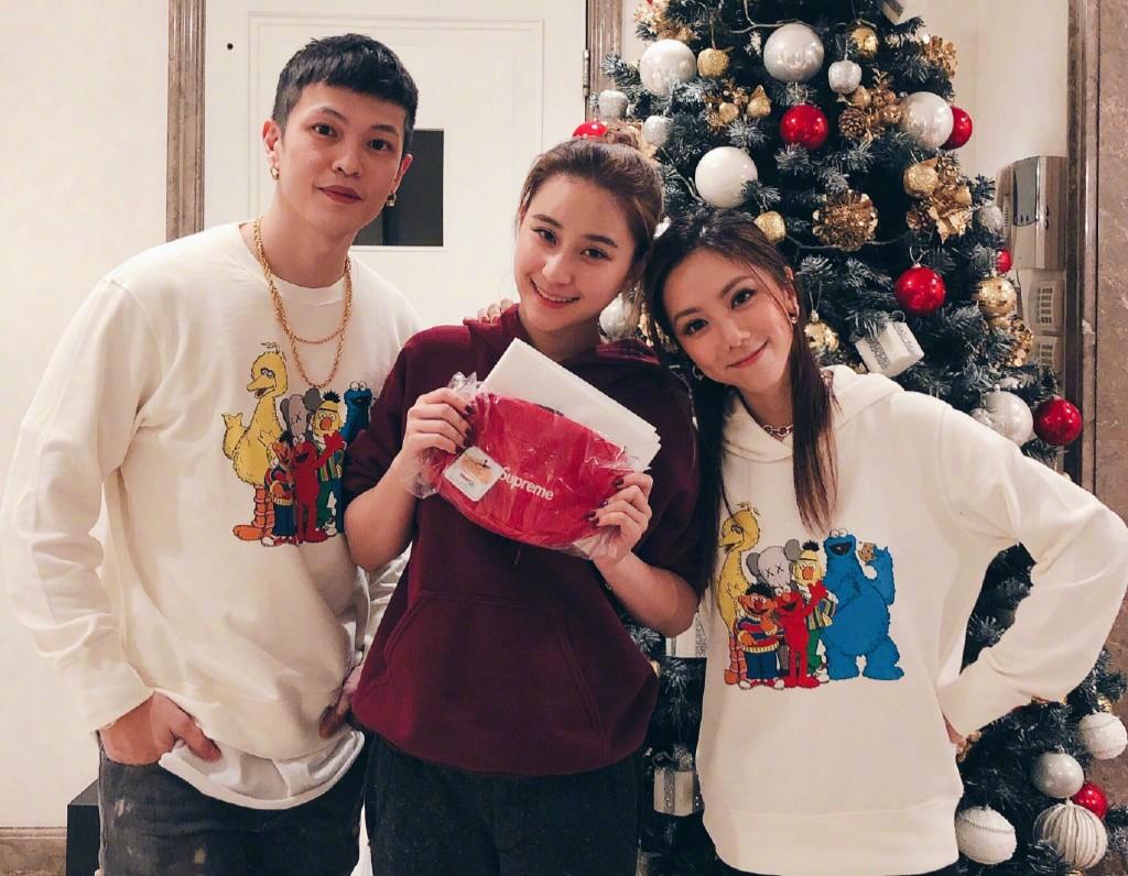 Do not wish to depart momently, why does Dou Xiao exceed lotus Christmas and friend to make an appointment to send right, male friend sends surprise gift