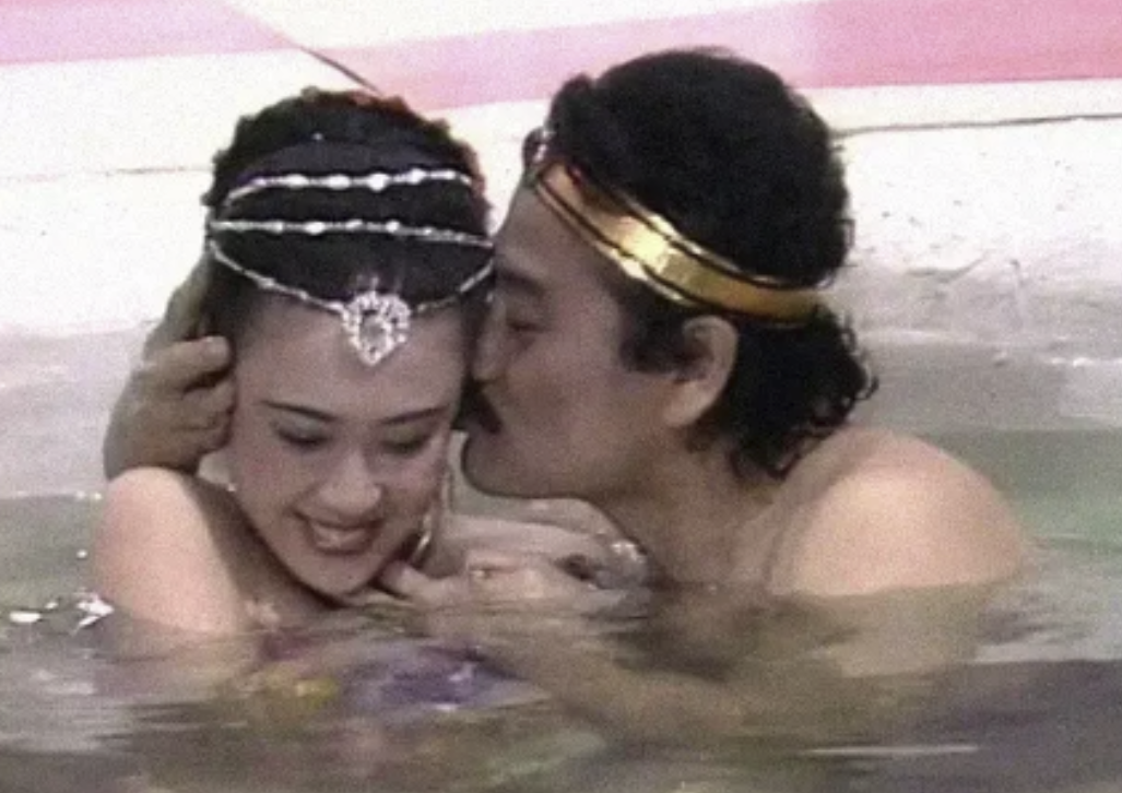 傅艺伟的毁灭史：从“最美妲己”到“阶下囚”，她经历了什么？