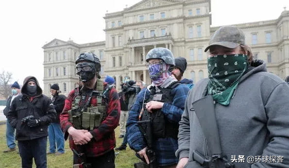 ����һ������Ϣ��������������װ���ӣ���ս֮�������