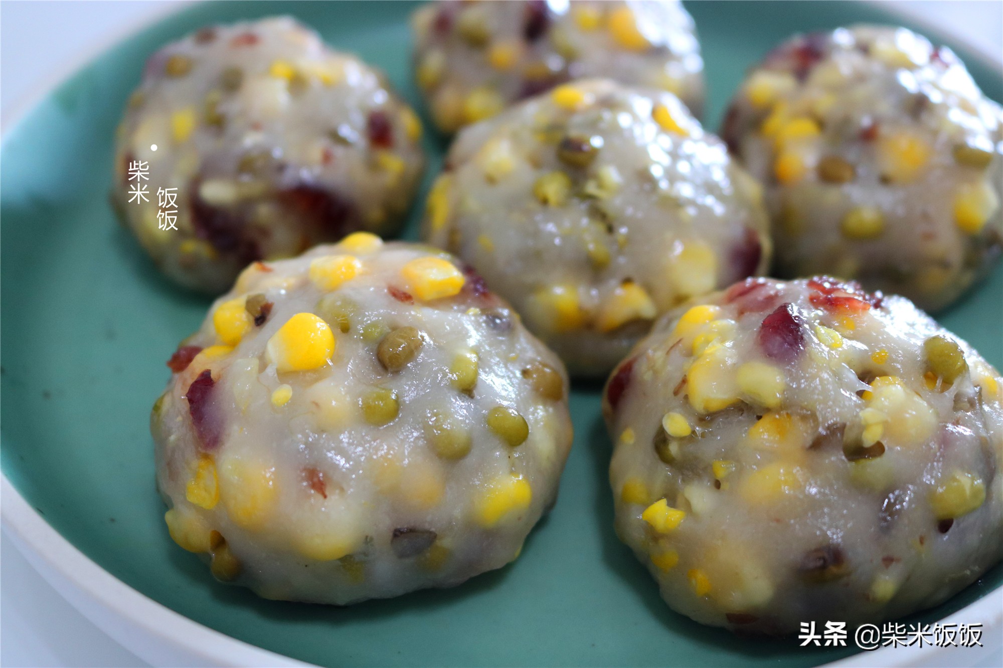 绿豆新吃法，一拌一团，大火一蒸就上桌，无油少糖健康好吃