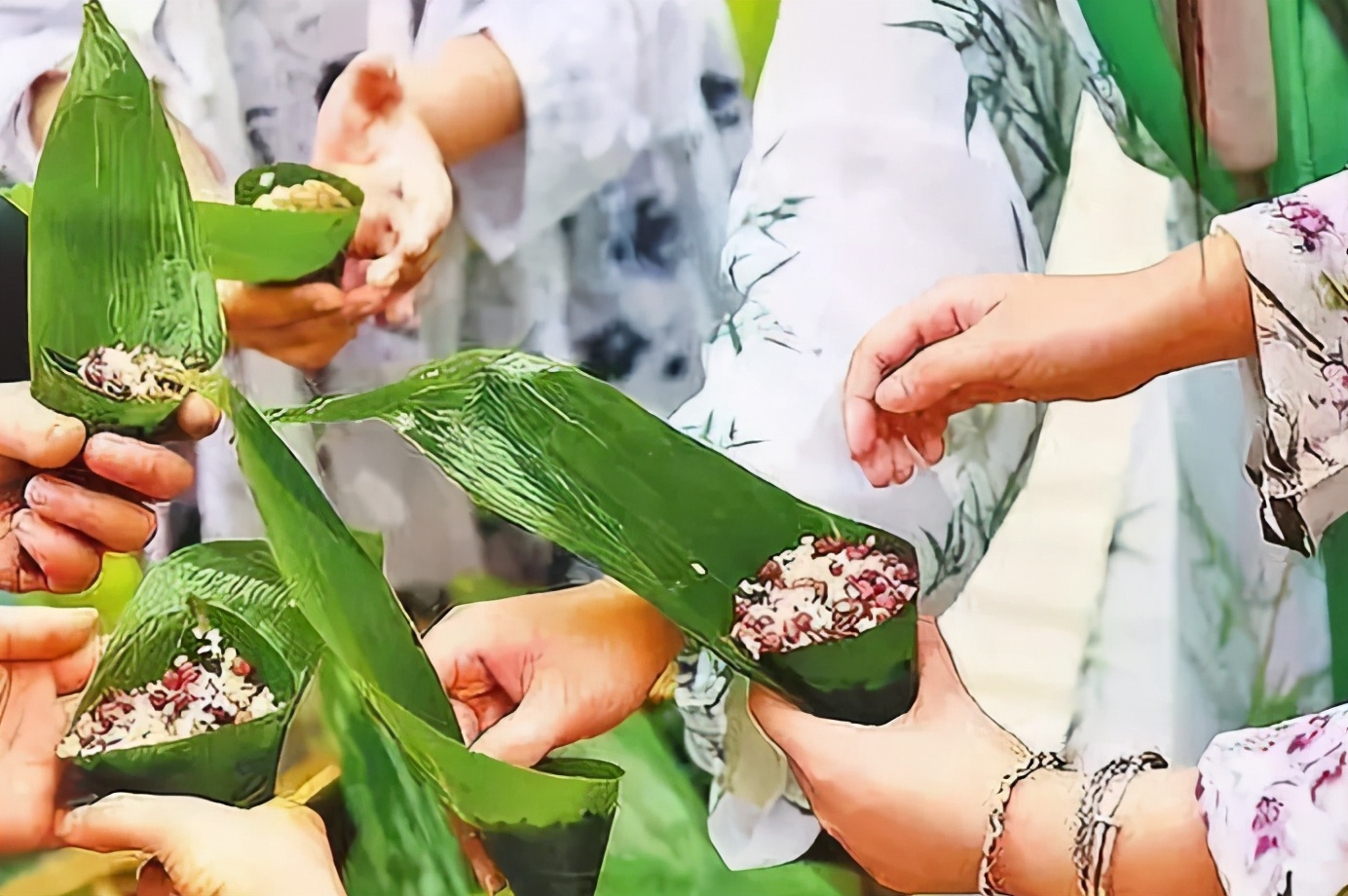 包粽子时，新鲜粽叶和干粽叶选哪种？两者差别很大，先弄懂再包