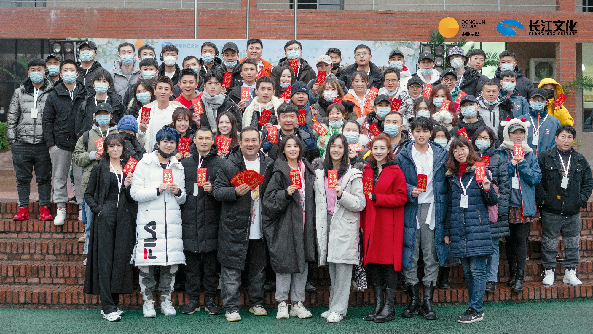 《悄悄喜歡你》開機(jī) 盧東旭化身冰山學(xué)霸 演繹青春故事