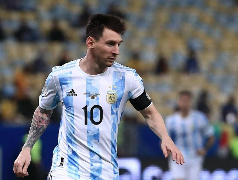 梅西夺冠！FIFA第3轰然倒下，巴西总统食言了，内马尔险酿冲突