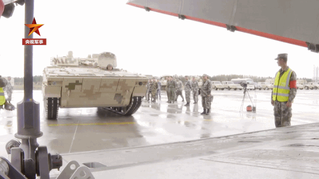 ����Ͷ����װ���ӣ���20�ٴ���һ�Σ���Ͷ�߼���Ϊ����˹�ų���