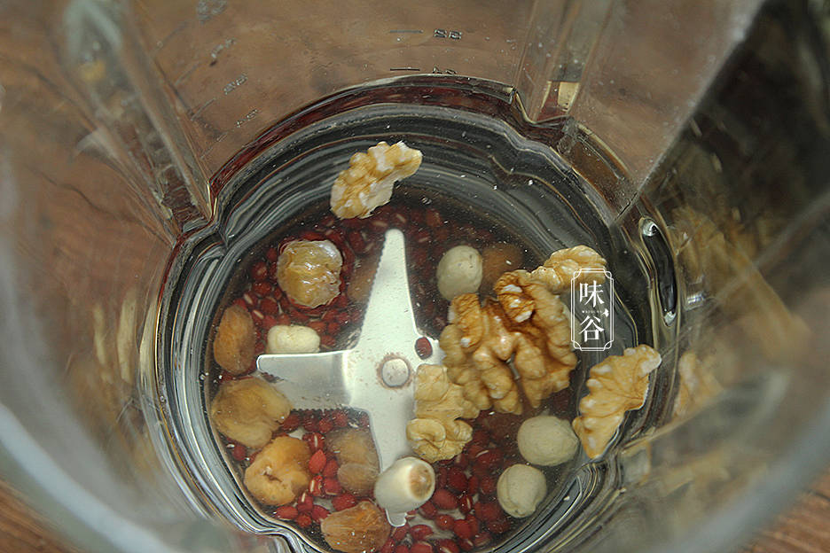 小暑后，这豆浆要常喝，比牛奶强多了，养心安神，天气越热越要喝