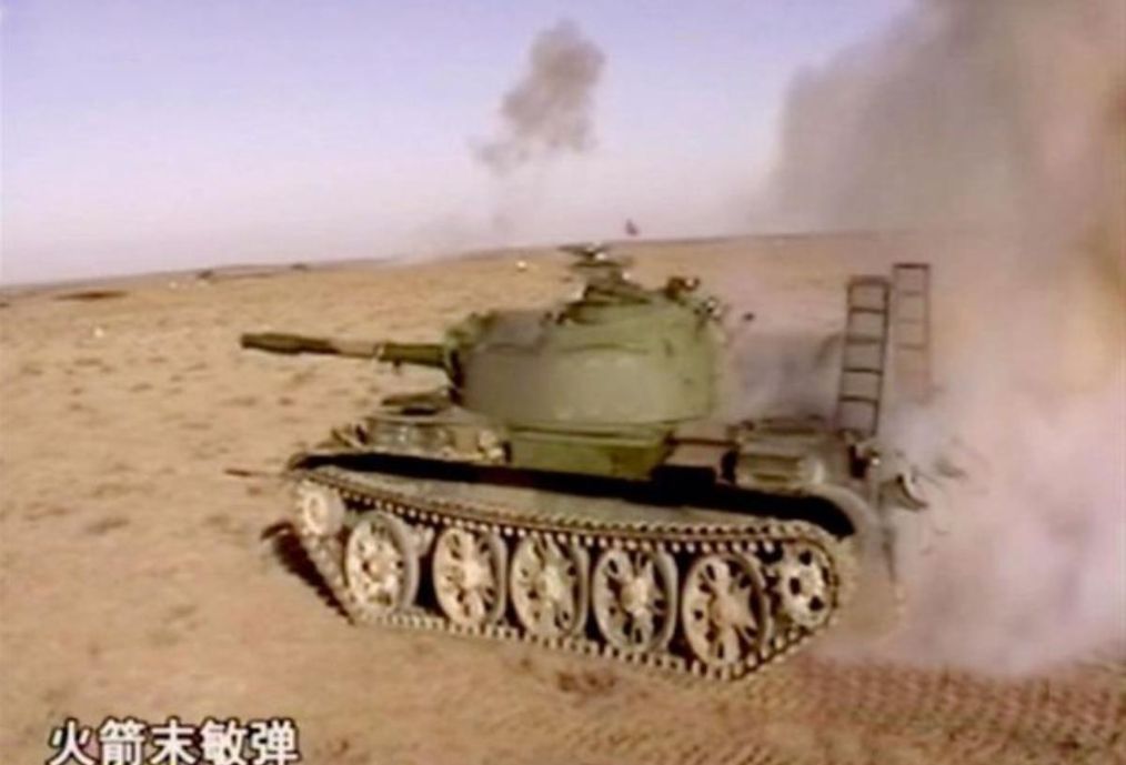 �콵���꣺�й����ģʵ������ĩ������һ����������һ��װ����