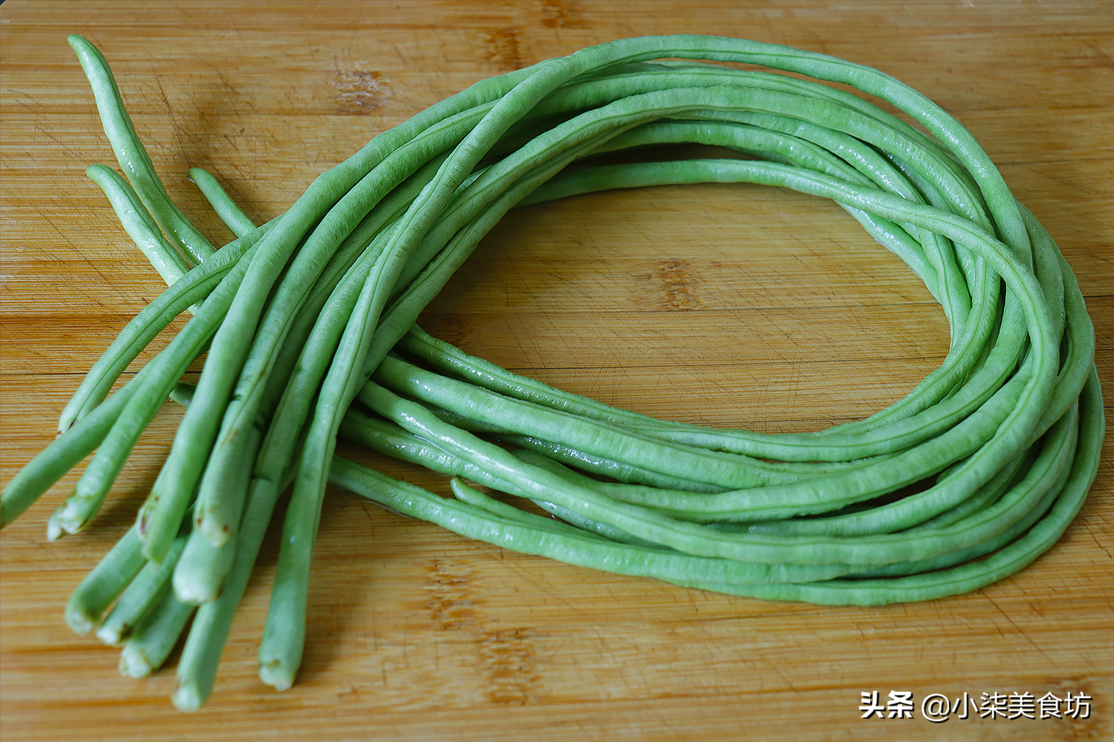 炒豆角時，切記不要直接下鍋炒，多加2步，鮮嫩入味，營養又下飯