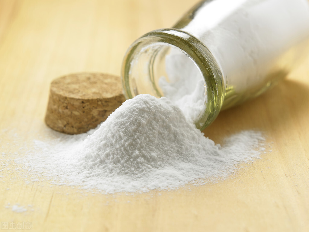 What are the advantages and disadvantages of yeast, baking soda, baking