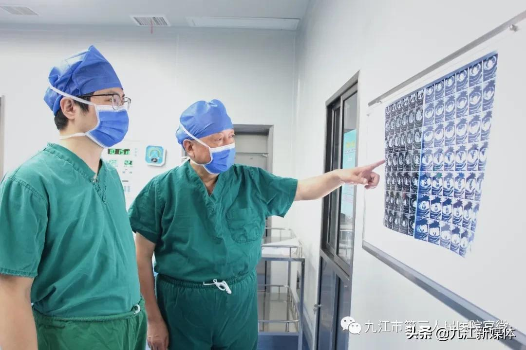 博觀約取 進而有力——九江市第三人民醫院成功完成一例腹腔鏡下腎部分切除術