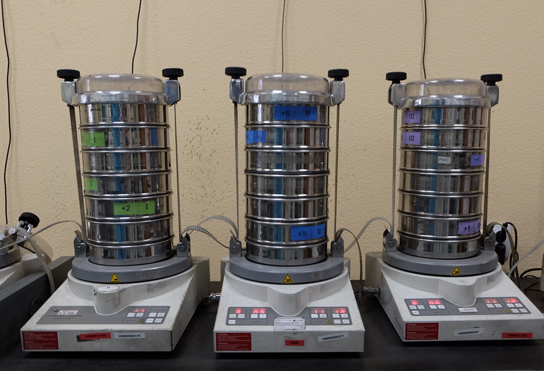 实拍俄罗斯最大钻石矿场，直击见证钻石诞生全过程，贵是有道理的