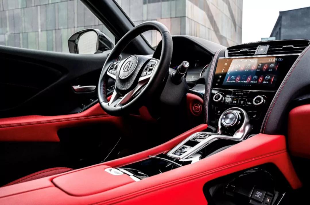 满足年轻人新需求，广汽讴歌以性能论豪华