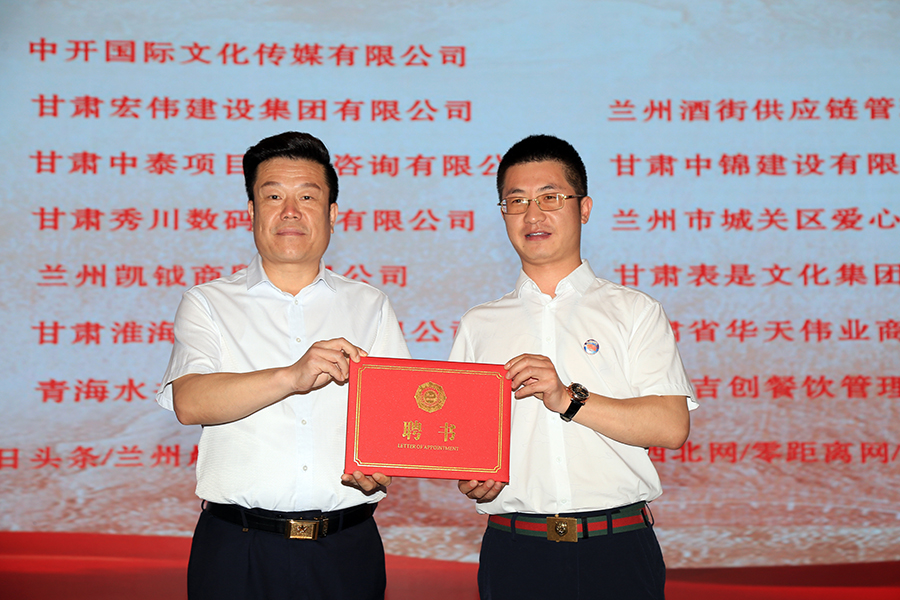 thhS<a href=http://m.jitongbianyaqi.com/news/ target=_blank class=infotextkey>C</a>Ժmݳ ĞԺL