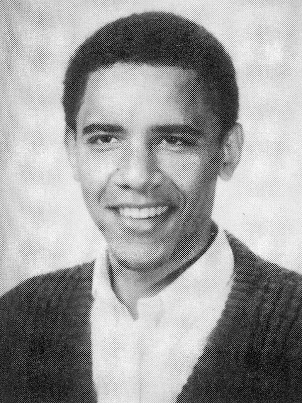 奥巴马59岁了，来看他这些年的生活：妻子相濡以沫，女儿聪明可爱