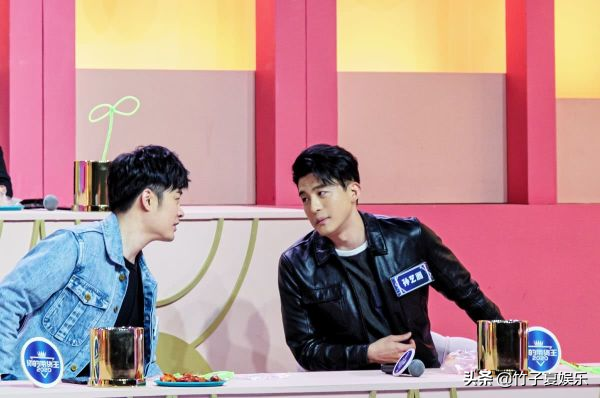 限薪令下明星收入缩水，纷纷转型直播带货，影